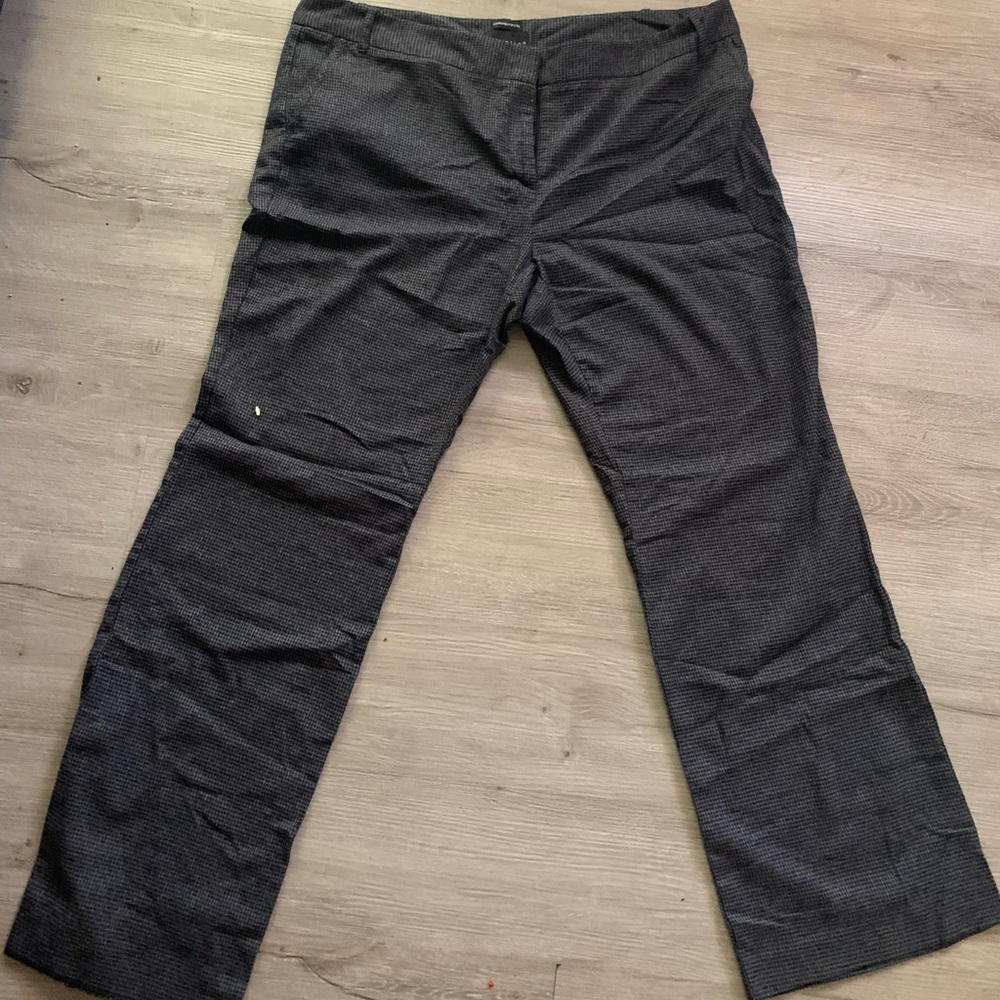 Black and grey square pattern Womens pants sz 18